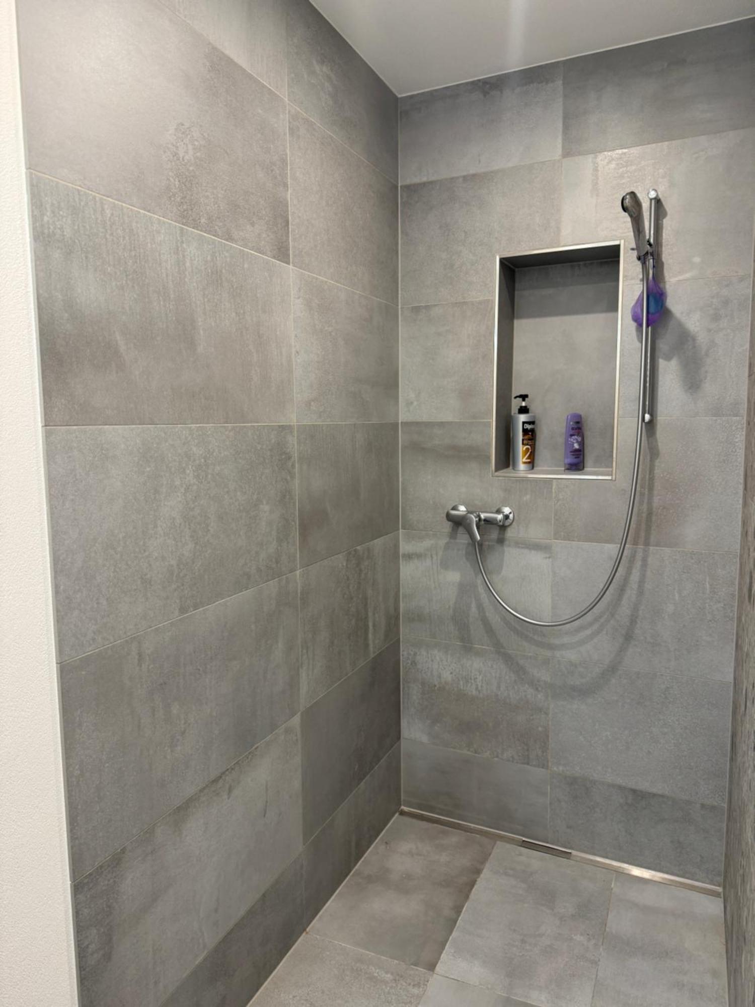 Gemuetliche Wohnung Landquart Exteriör bild